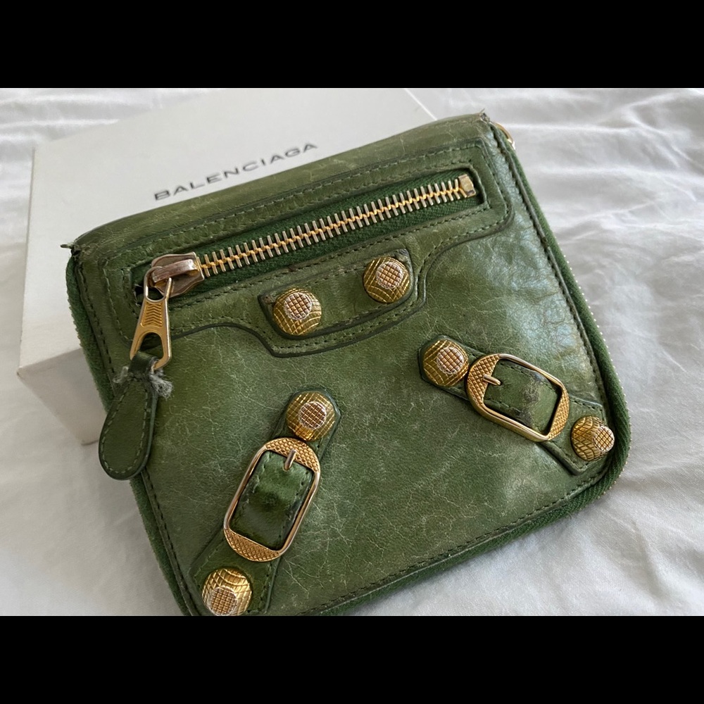 Used balenciaga wallet
